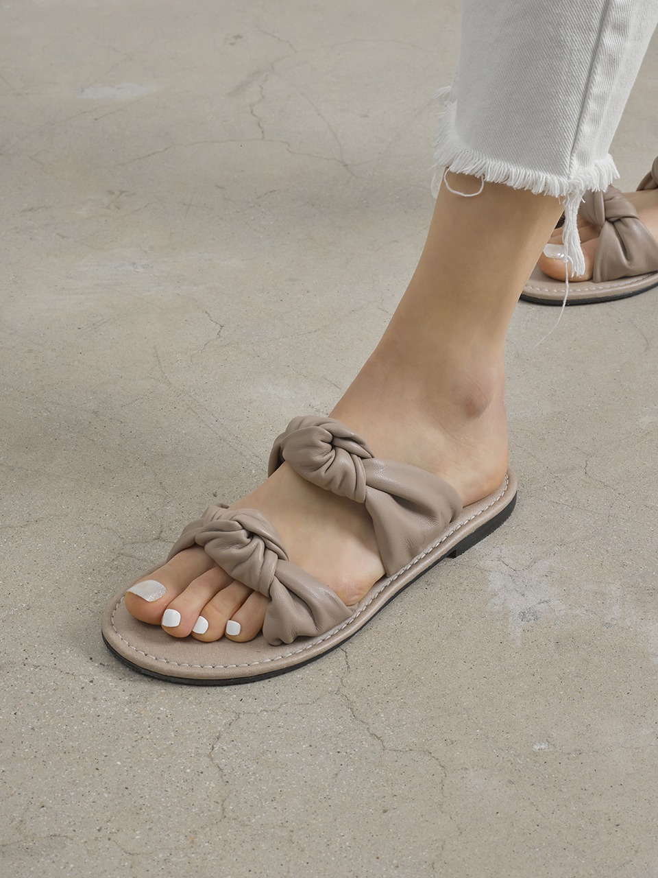 Double Knot Sandals_BE